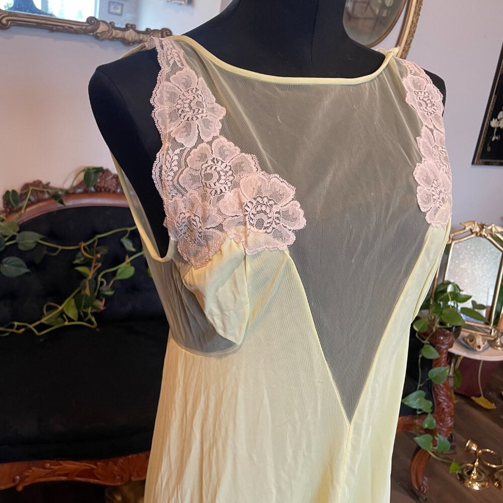 70s Vintage Aristocraft cutout Slip lingerie night gown dress Size L Yellow - Picture 2 of 5